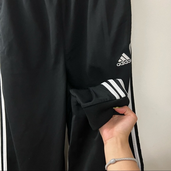 YOUTH adidas soccer joggers - Picture 3 of 4